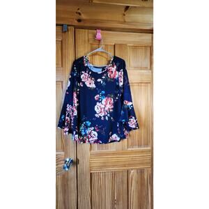 Stem‎ & Vine Floral Blouse Women’s 2X Navy Pink Bell Sleeve Crochet Detail